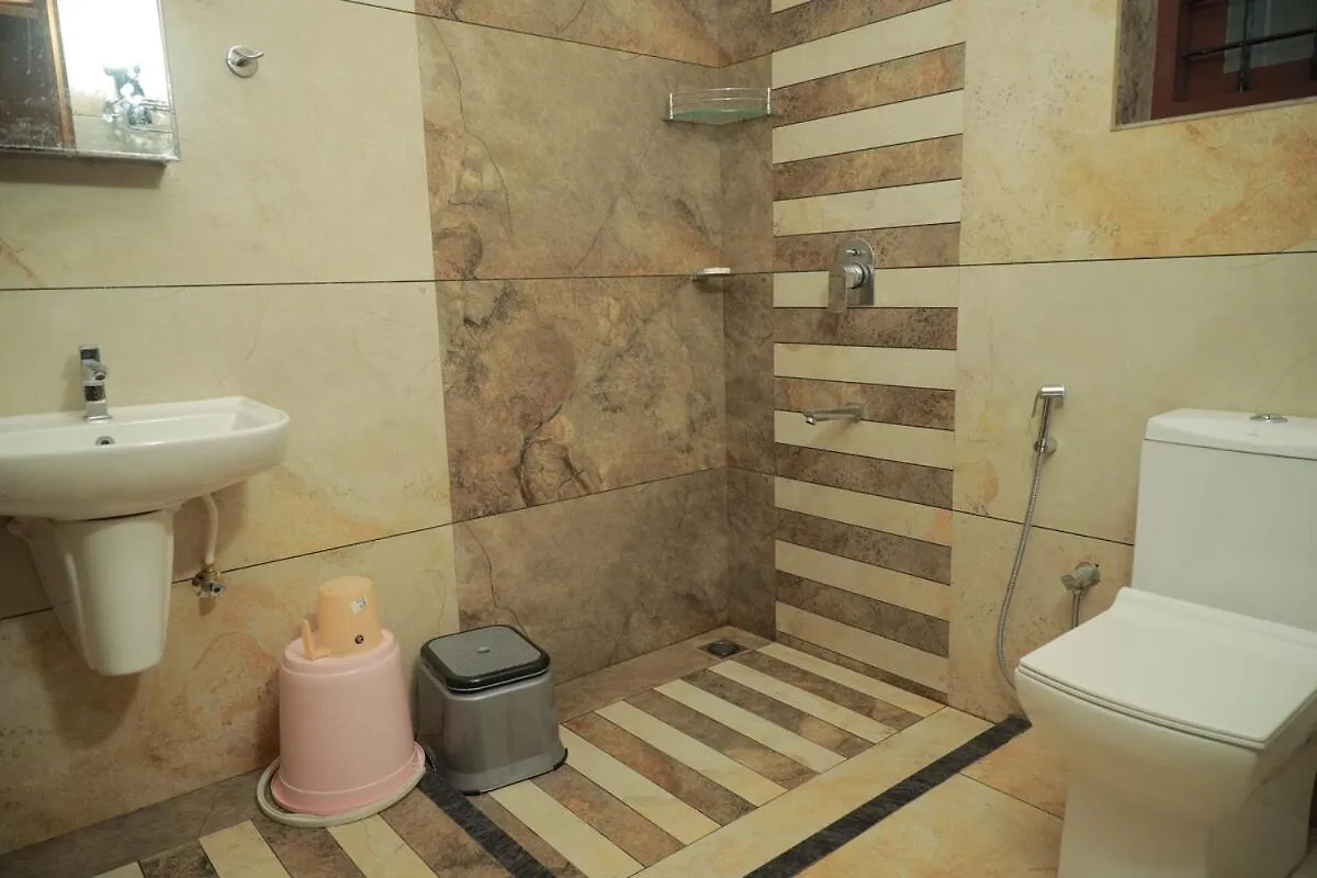 Apartamento Maddy'S Mansion A Luxury Villa At Akkulam Thiruvananthapuram