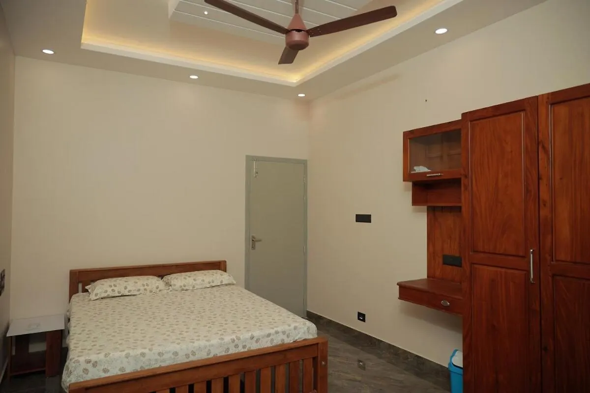 Maddy'S Mansion Apartment Thiruvananthapuram 0*,