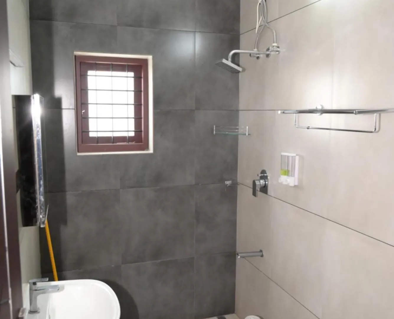Maddy'S Mansion A Luxury Villa At Akkulam Thiruvananthapuram