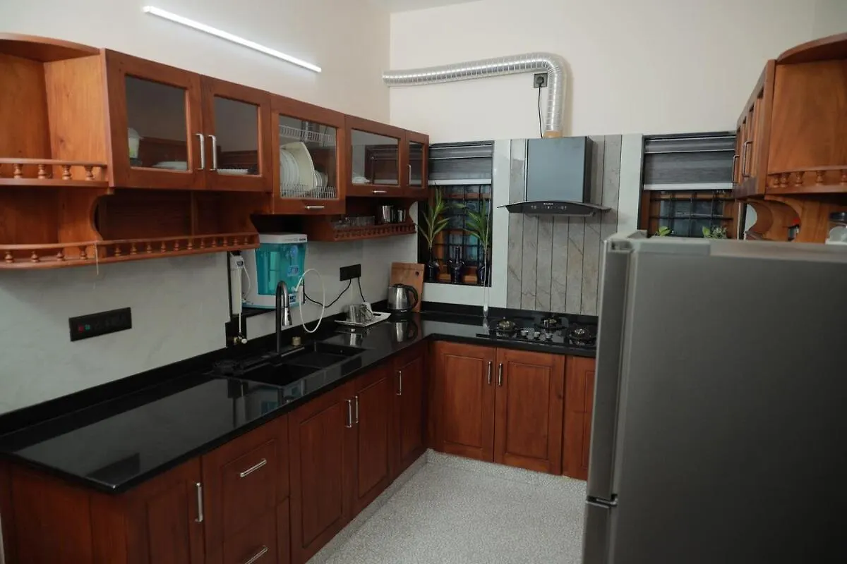 Appartement Maddy'S Mansion A Luxury Villa At Akkulam Thiruvananthapuram